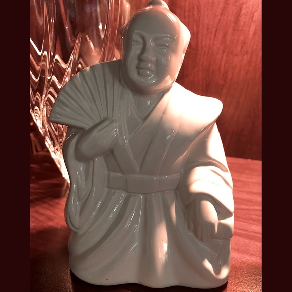 NEW 1990s Chinoiserie Figurines Set of 3 - Picture 4 of 11